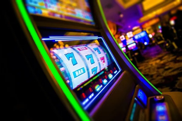 Gonzo's Quest cascading reel interface on baja slot